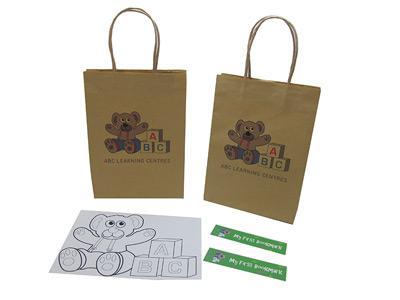 Bolsa de papel kraft con manija de papel Twisted