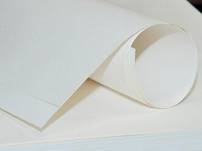 Papel kraft blanco
