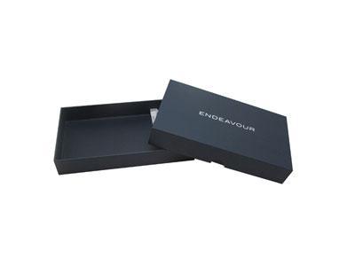 Caja para indumentaria, caja de exposición