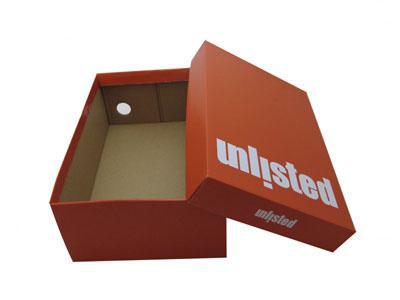 Caja para indumentaria, caja de exposición