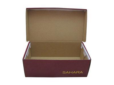 Caja para indumentaria, caja de exposición